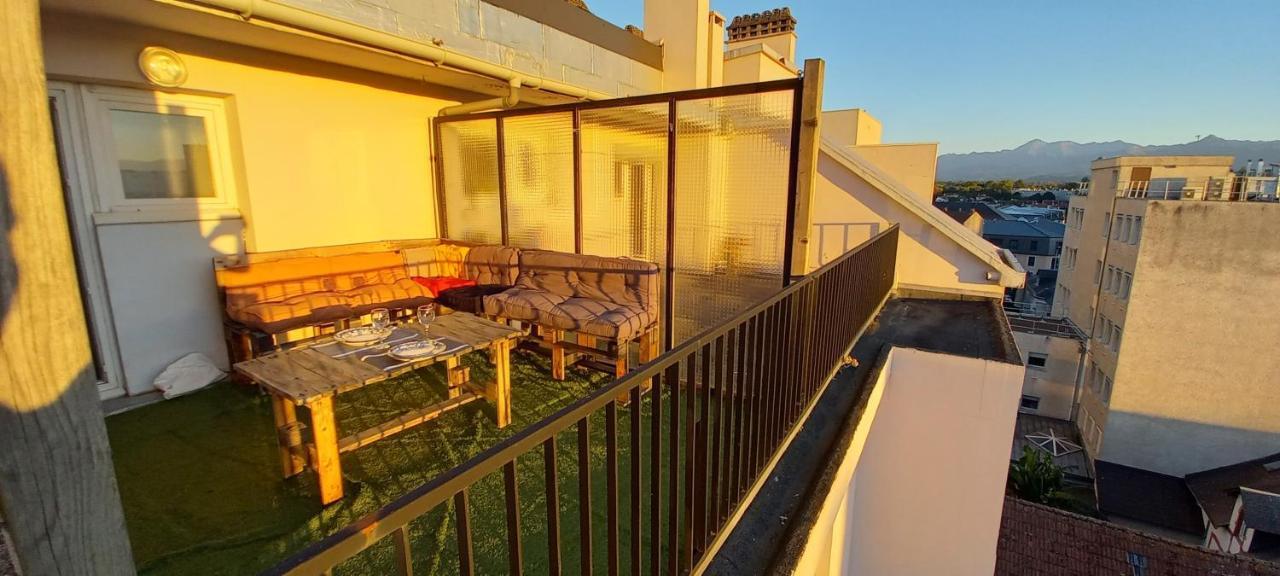 La Dolce Vita -T2 52M2- Dernier Etage- Terrasse-Parking-Wifi Fibre Apartman Tarbes Kültér fotó